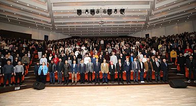 Türkiye'nin ilk astronotu Alper Gezeravcı: "Ay'a gitmek üzere ikinci görevin eşiğine gelmiştik, Mart ayına ötelendi şu anda"