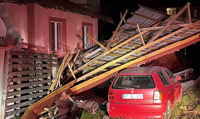 Uçan çatı, ev, karavan ve otomobilde hasara yol açtı