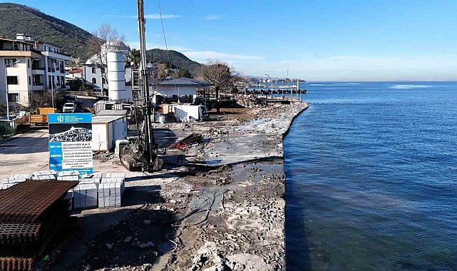 Ulaşlı Sahil şeridi fırtınaya karşı yenileniyor