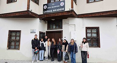 Uşak Belediyesi öğrencileri ücretsiz üniversite sınavı için kurs imkanı sağlıyor