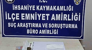 Uyuşturucu kullanarak direksiyon başına geçen şahsı polis yakaladı