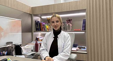 Uzmanlardan 'Çocuklarda makyaj' uyarısı: "Pek çok cilt hastalığını çok çok erken yaşta görmeye başladık"