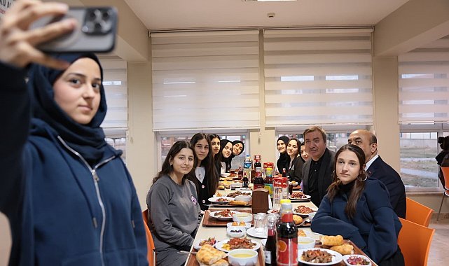 Vali Aydoğdu, öğrencilerle iftar programında buluştu