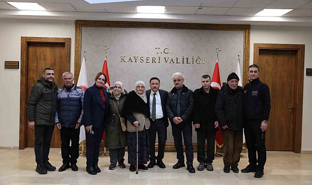 Vali Çiçek'ten afetzede ailelere anahtar teslimi