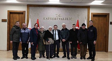 Vali Çiçek'ten afetzede ailelere anahtar teslimi