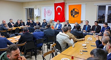 Vali Eldivan karayolları personeliyle buluştu