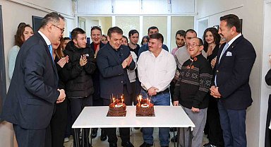 Vali Sözer özel bireylerin doğum günü sevincine ortak oldu