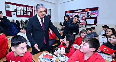 Vali Yılmaz, öğrenciler ve öğretmenlerle buluştu