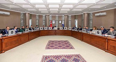 Van YYÜ Danışma Kurulu 'Sürdürülebilir Su Yönetimi' gündemiyle toplandı