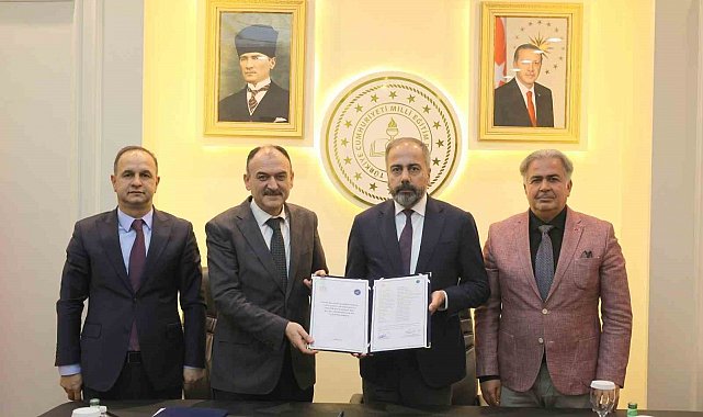 Van YYÜ'nün akademik gücü şehrin eğitimine yansıyor