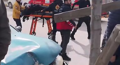 Van'da iki otomobil çarpıştı: 5 yaralı