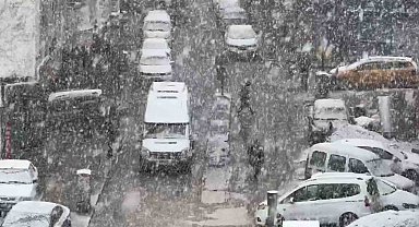 Van'da yoğun kar yağışı etkili oldu