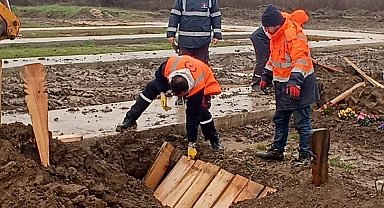 Vefat eden kaçak göçmenler Düzce'de defnedildi