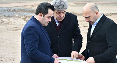 Vekil Ataş ve Başkan Bağlamış, Jeotermal Sera OTB'deki çalışmaları inceledi