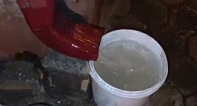 Velilerden ani su kesintisine tepki