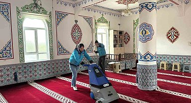 Vezirköprü'de camilerde temizlik çalışması