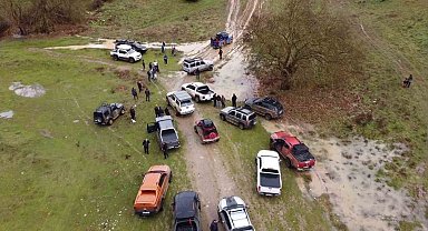 Yağmur ve çamur off-road tutkunlarını durduramadı
