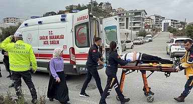 Yaralıya ilk müdahale tesadüfen olay yerinden geçen acil doktorundan