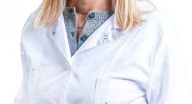 Yatmadan önce telefona bakanlara uzmanından uyarı: "Beyniniz size oyun oynuyor"