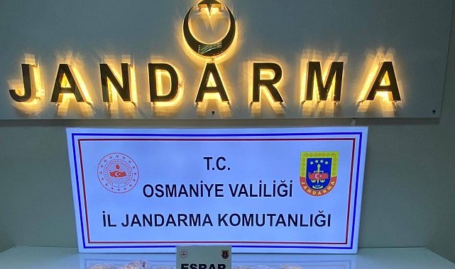 Yedek lastikten 2 kilo esrar çıktı