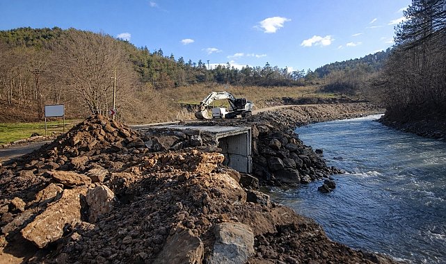 Yedigöller grup yolunda kutu menfezler yerleştiriliyor