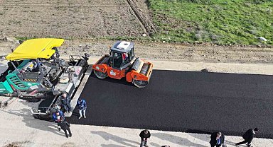 Yeni tesisin ilk asfaltı Hacıbektaşlı'nın yollarıyla buluştu