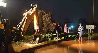 Yenipazar'da sağanak yağış etkili oldu