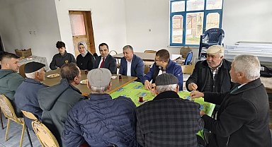 Yenipazar'da vatandaşlarla birebir temas