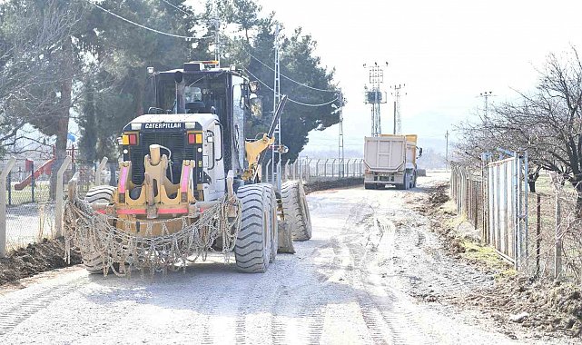Yeşilyurt Belediyesi, Görgü Mahallesi'nde yol çalışmalarını hızlandırdı