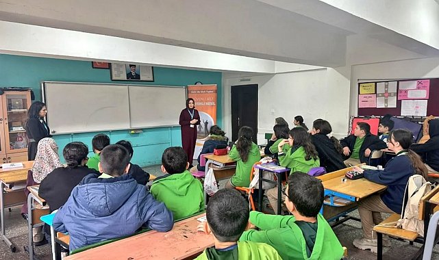 Yeşilyurt'ta "Güvenli aile, güvenli nesil" projesiyle geleceğe güvenli adımlar atlıyor