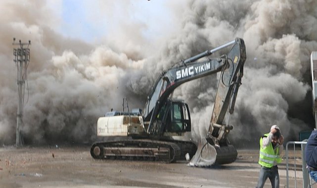 Yıkım firması korkutucu gerçeği gözler önüne serdi: ''Binaların kolonlarını yıktığımız zaman demir bulamıyoruz"