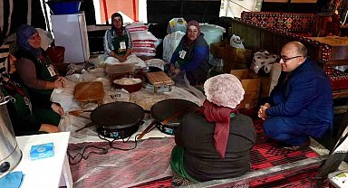 Yörüklerin 'Kıl çadırı' kuruldu fuarın gözdesi oldu