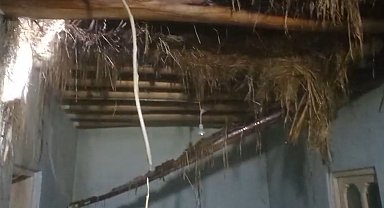 Yüksekova'da korkutan yangın: Bir aile evsiz kaldı