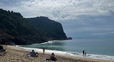 Yurt genelinde kar, Alanya'da yazdan kalma günler