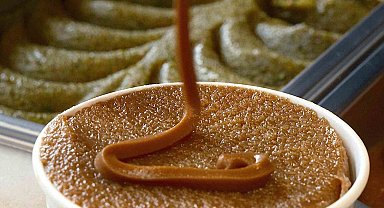 Yüzlerce yıllık tatlıyı dondurmayla buluşturdu; şimdi dünyaya satıyor