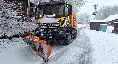 Zirvelerde kar etkili oldu: 630 personel sahada