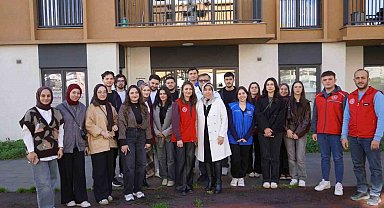 Zonguldak'ta üniversite öğrencileri geleceğe mektup yazdı