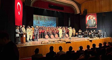 111 genç yürekten dev Çanakkale Oratoryosu