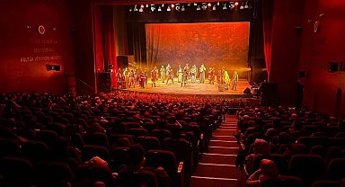 '2026 Şeyh Edebali Yılı' kapsamında 'Devlet Ana' oyunu Bilecik'te sahnelendi