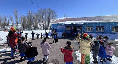 'Merkez Her Yerde' projesi kapsamında köy okulunda etkinlik düzenlendi