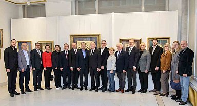 'Zer-i nab' tezhip sergisi Bursa'da ziyarete açıldı