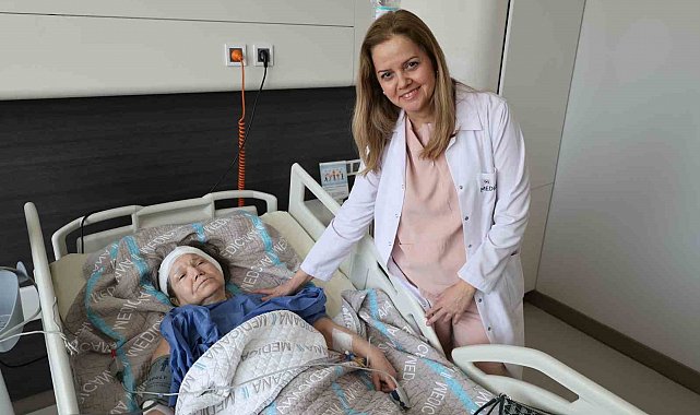 60 yıllık sessizliği koklear implantla son bulacak