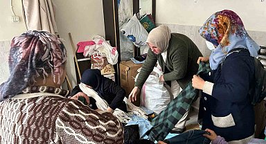 8 Martta ihtiyaç sahibi kadınlara kıyafet desteği