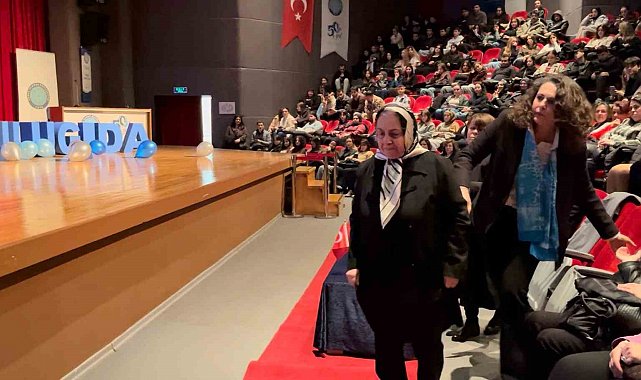 80 yaşındaki emekli öğretmen, kansere yenik düşen profesör kızını gözyaşlarıyla andı