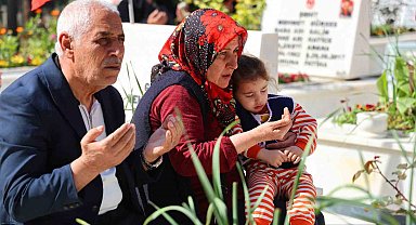 Adana'da şehitler unutulmadı
