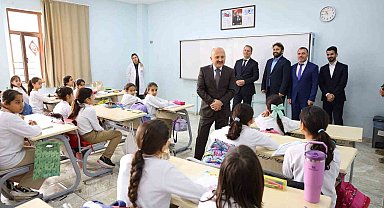 Adıyaman Valisi Osman Varol öğrencilerle buluştu