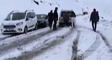 Adıyaman'ın yüksek kesimlerinde kar yağışı