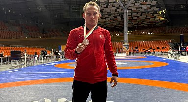 ADÜ'lü güreşçi uluslararası turnuvada gümüş madalya kazandı