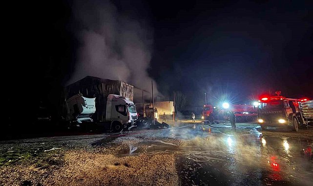 Ağır vasıta servisinde yangın çıktı: 2 çekici, 1 kamyon zarar gördü