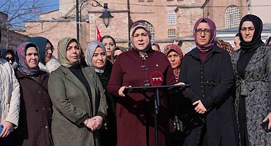 AK Parti Kadın Kolları'nın 300 bini aşkın hatminin duası Ayasofya'da yapıldı
